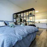 Bright & Spacious - Garage & Balcony *