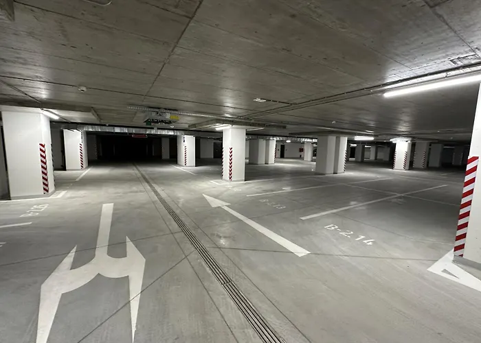 Bright & Spacious - Garage & Balcony Apartman Pozsony